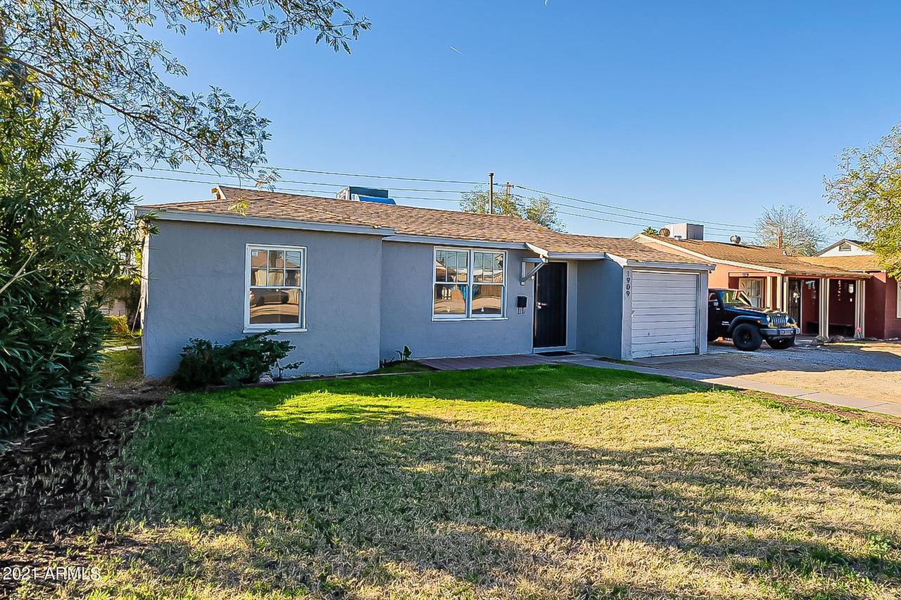 1909 W Monte Vista Rd., Phoenix, AZ 85009