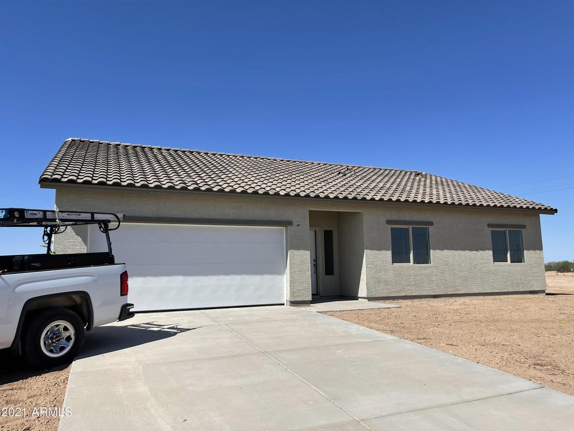 8166 W Zillesa Dr., Arizona City, AZ 85123