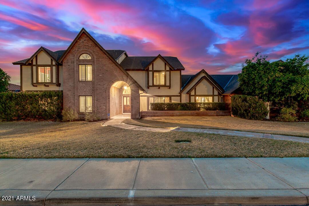 908 N Creston, Mesa, AZ 85213