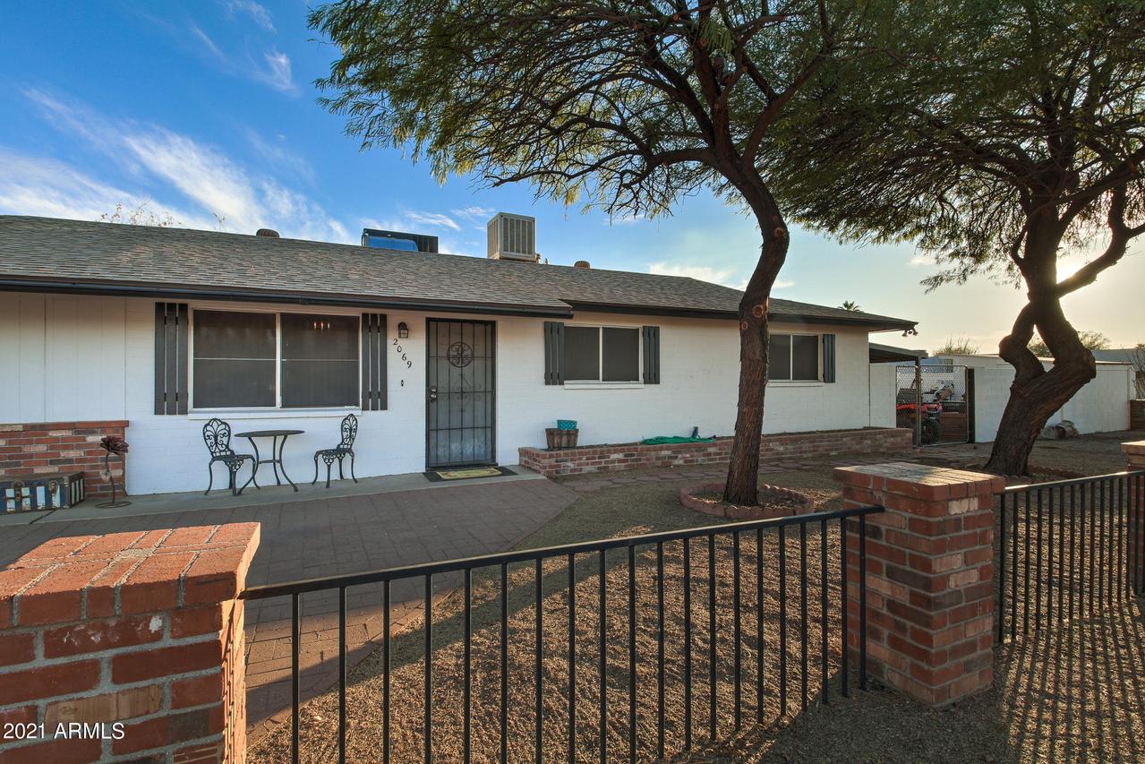 2069 W Greasewood St., Apache Junction, AZ 85120