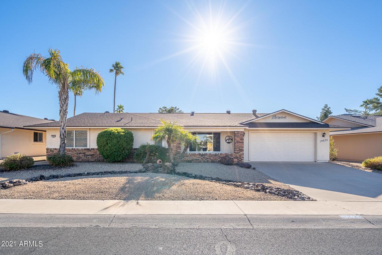 19633 N Welk Dr., Sun City, AZ 85373