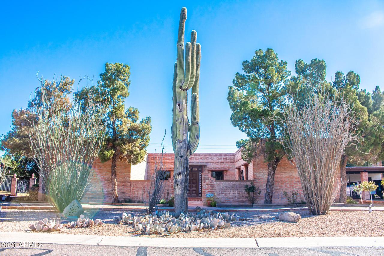 3807 N 55th Pl., Phoenix, AZ 85018