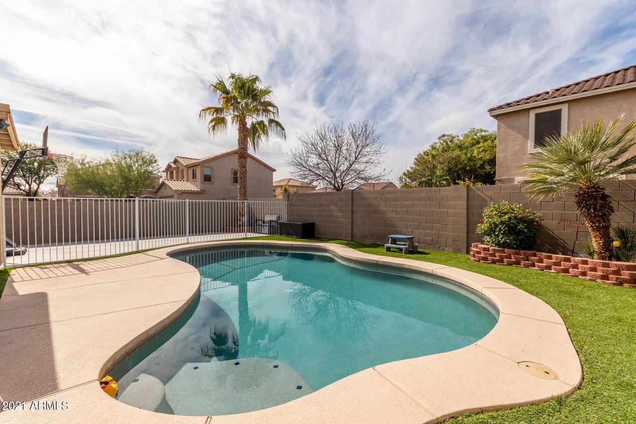 17048 W Central St., Surprise, AZ 85388