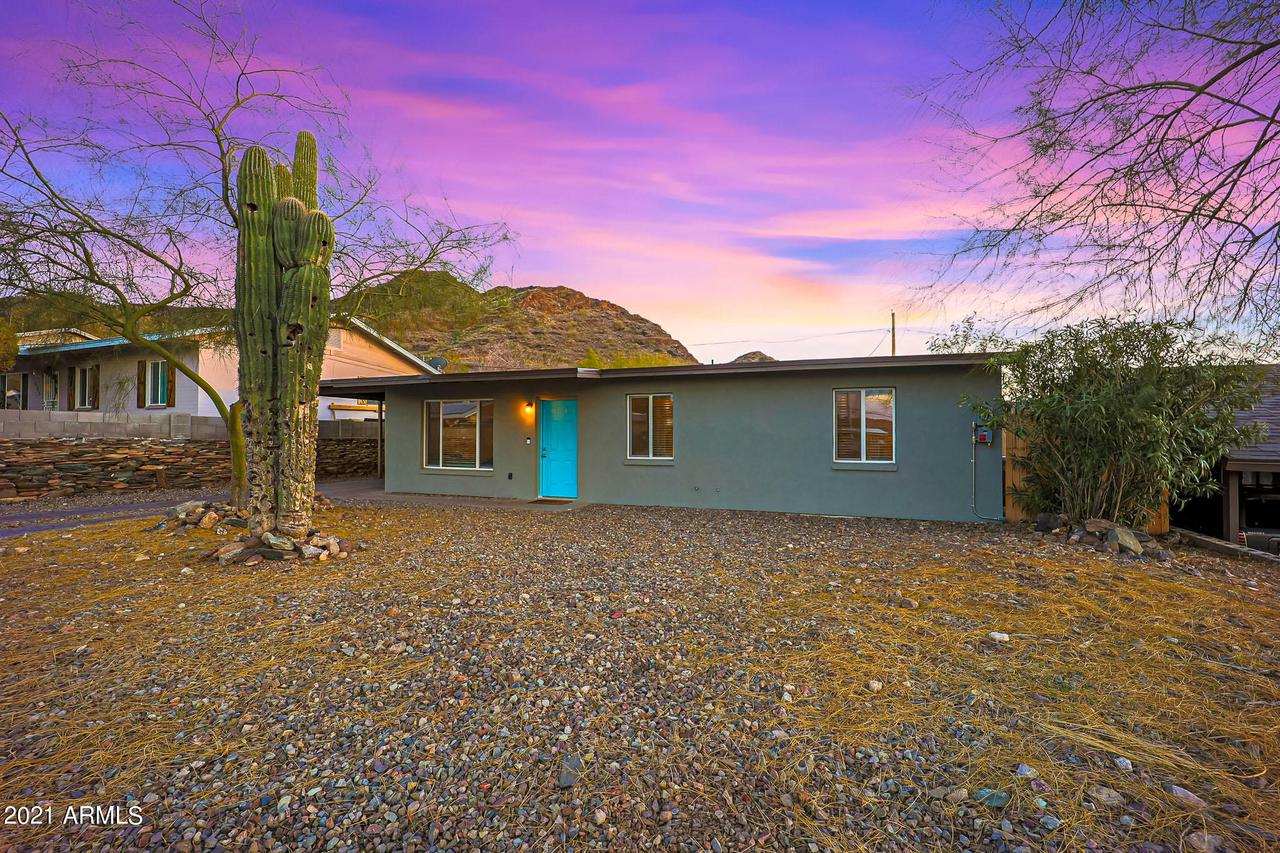1515 E Sunnyslope Ln., Phoenix, AZ 85020