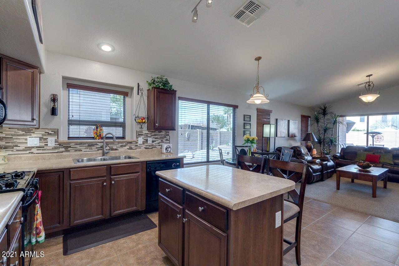 140 W Grey Stone St., San Tan Valley, AZ 85143