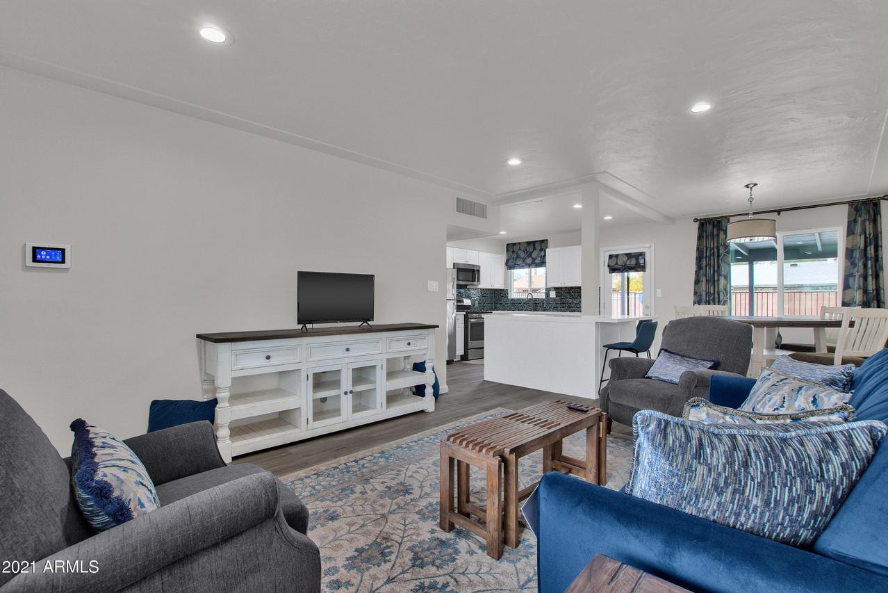 2102 W Cactus Wren Dr., Phoenix, AZ 85021