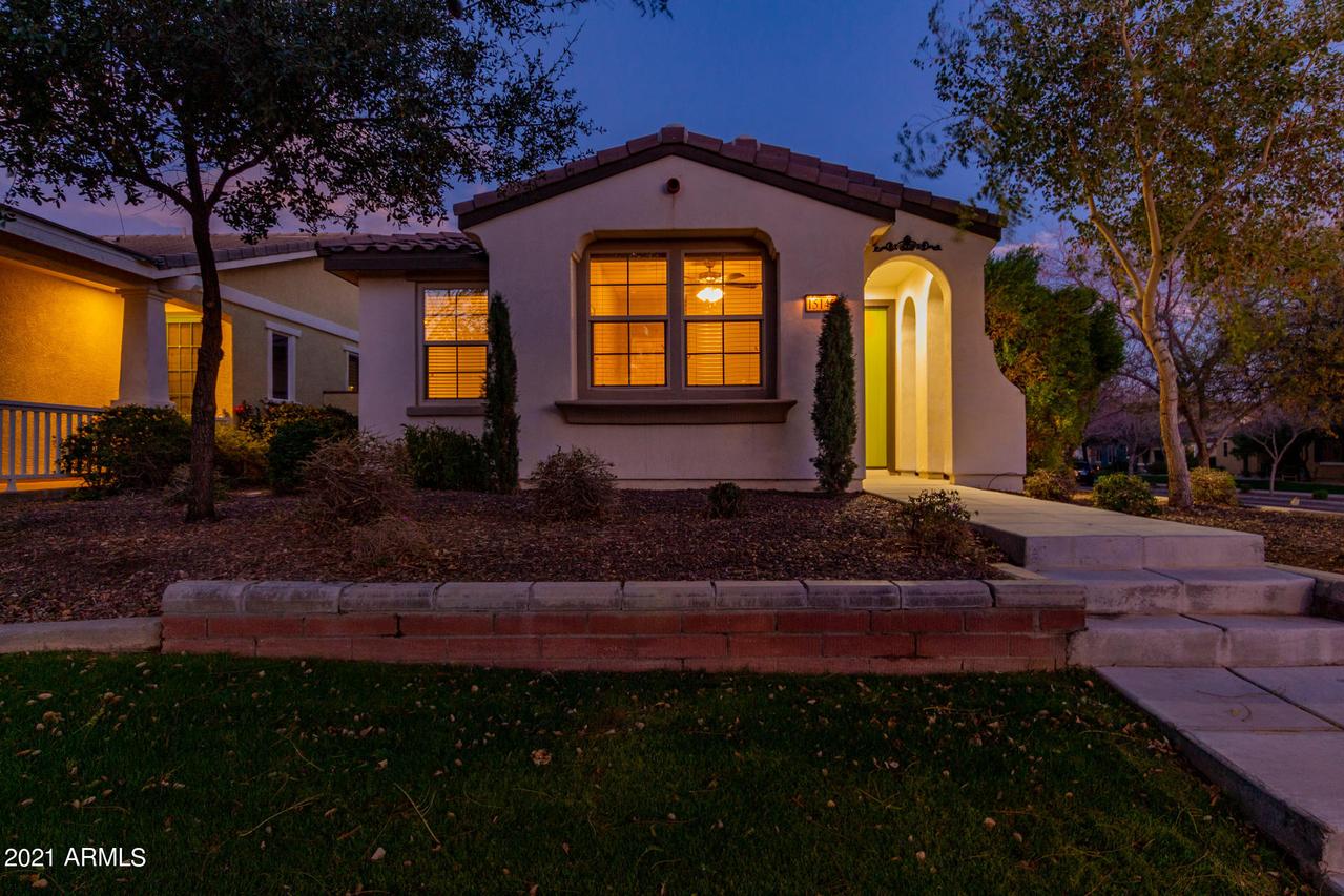 15145 W Alexandria Way, Surprise, AZ 85379