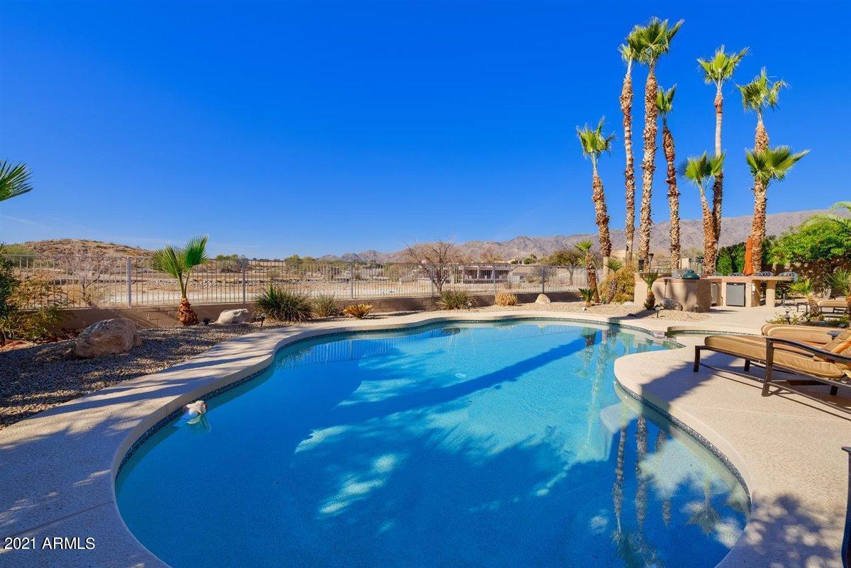 16426 S 2nd Ave., Phoenix, AZ 85045