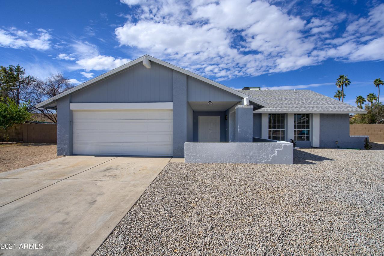 11620 N 64th Dr., Glendale, AZ 85304