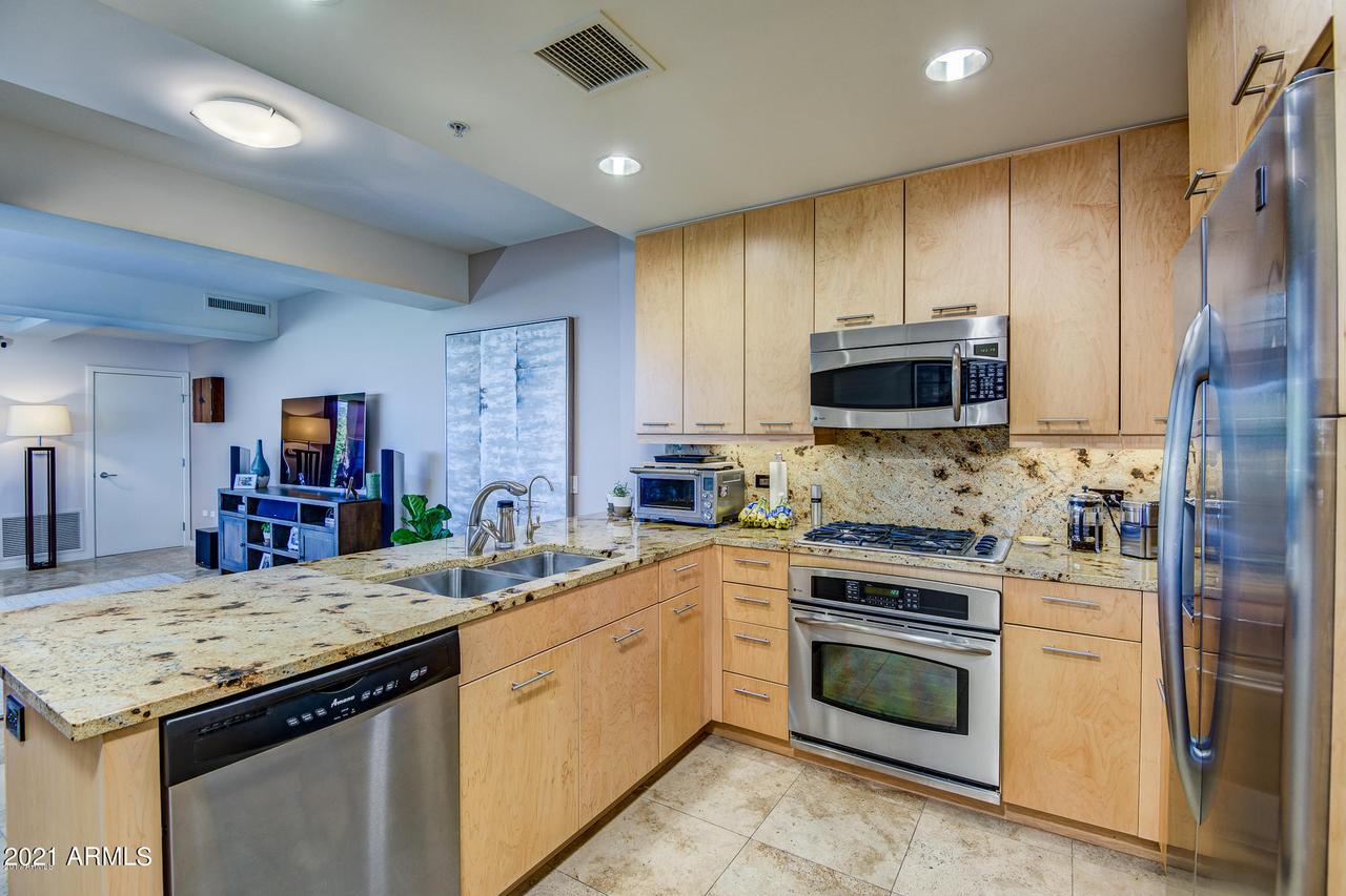 7127 E Rancho Vista Dr. #3005, Scottsdale, AZ 85251