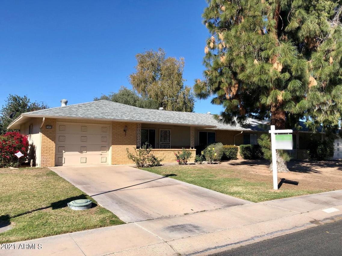 15658 N Lakeforest Dr., Sun City, AZ 85351