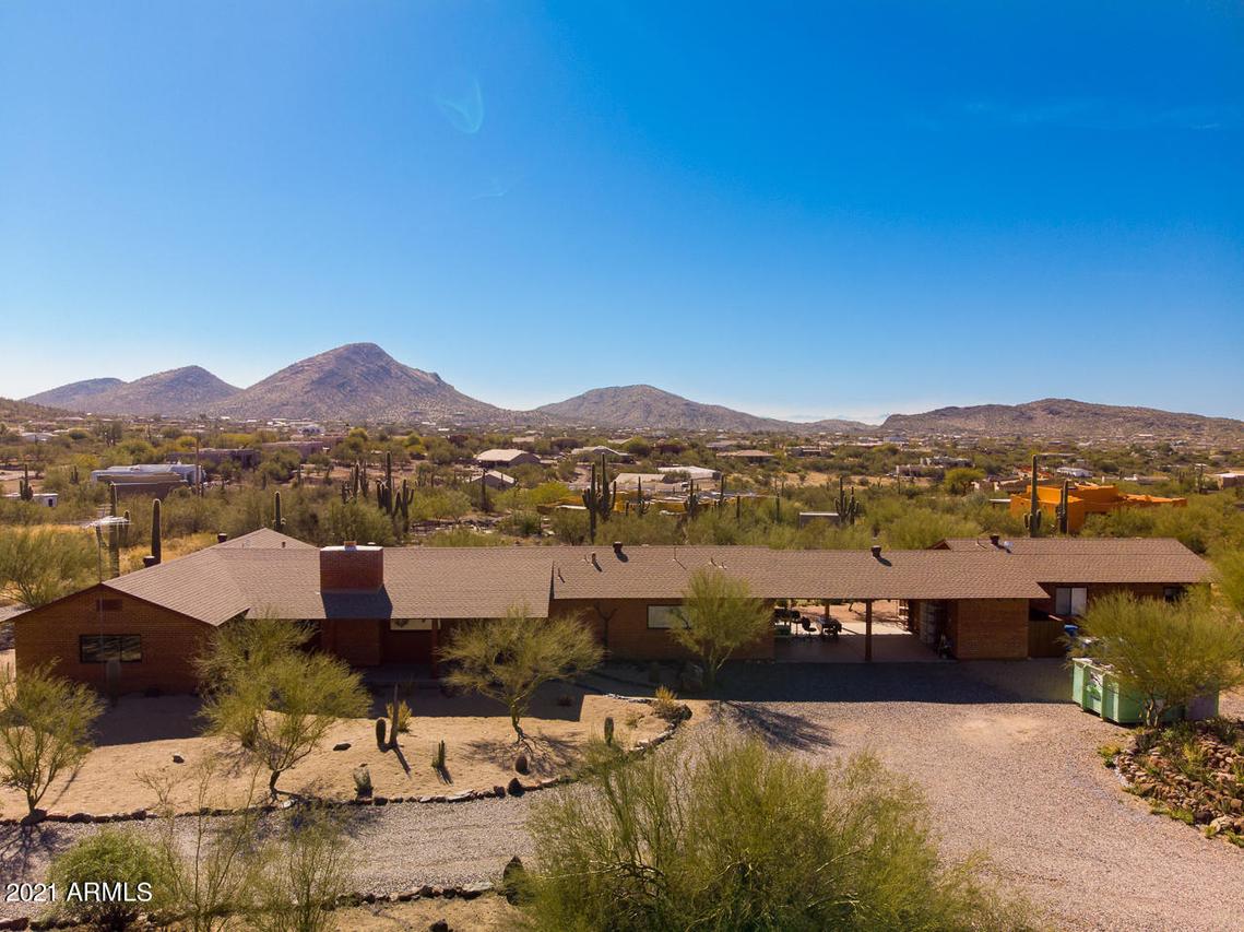 45316 N 20th St., New River, AZ 85087