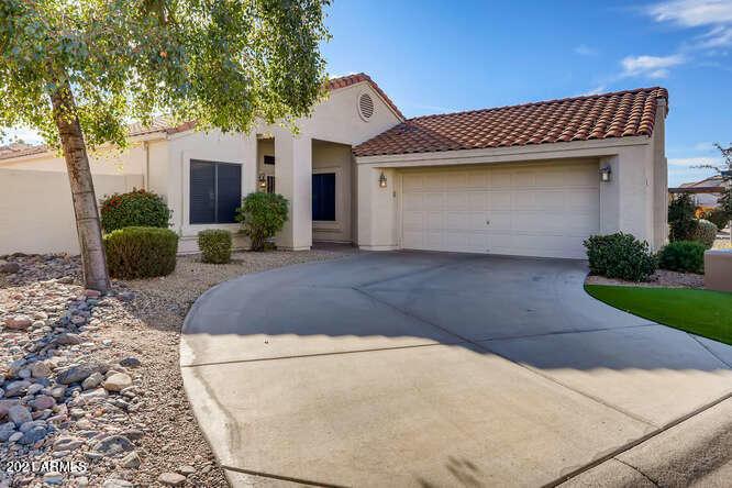 8653 W Maui Ln., Peoria, AZ 85381