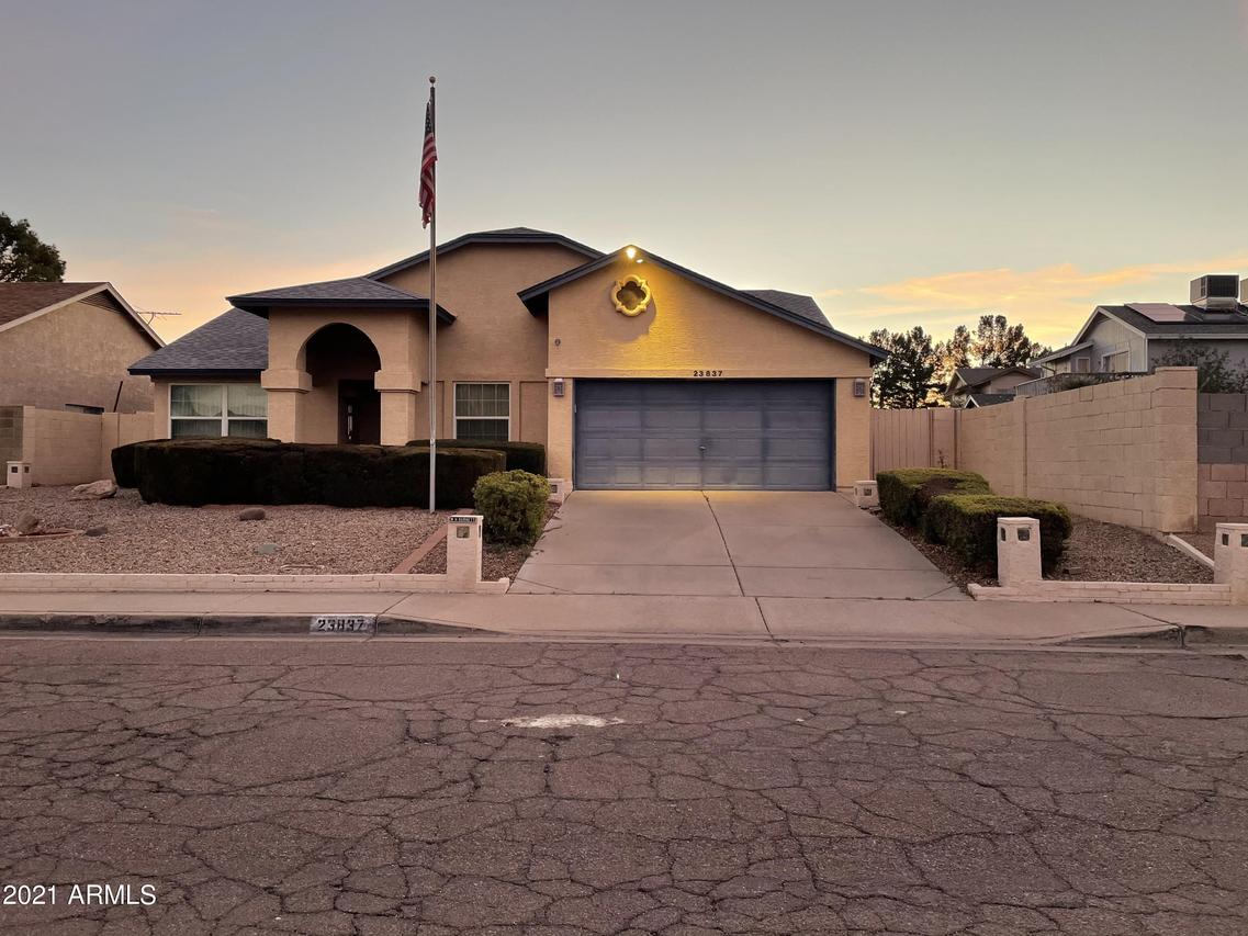 23837 N 40th Dr., Glendale, AZ 85310