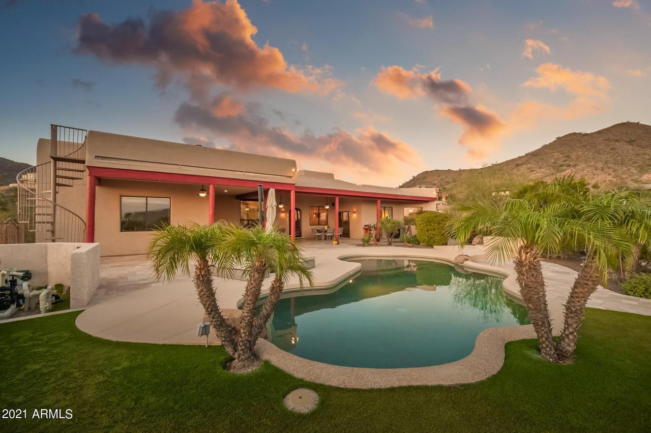 415 E Quartz Rock Rd., Phoenix, AZ 85085
