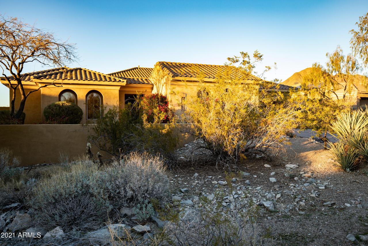 11080 E Meadowhill Dr., Scottsdale, AZ 85255