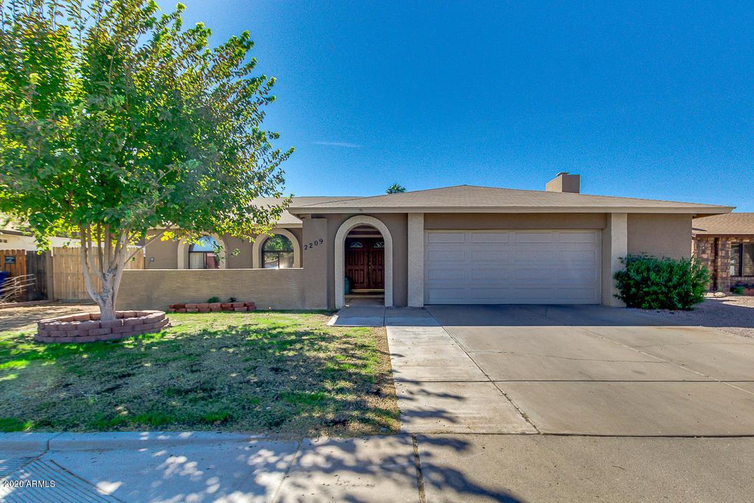 2209 E Emelita Ave., Mesa, AZ 85204