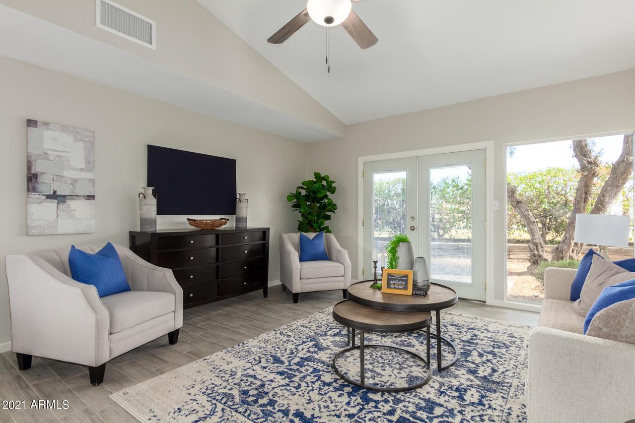 4505 W Continental Dr., Glendale, AZ 85308