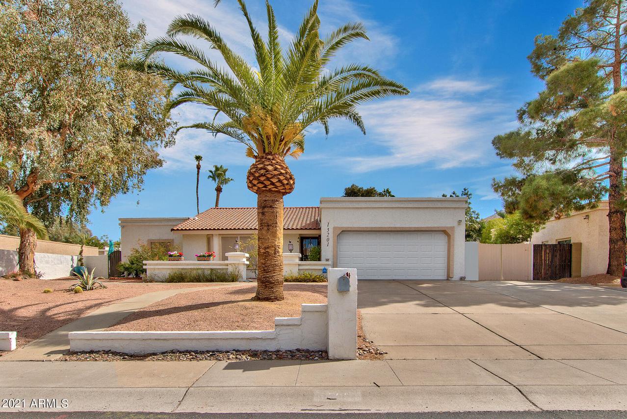 13201 N 13th Ln., Phoenix, AZ 85029