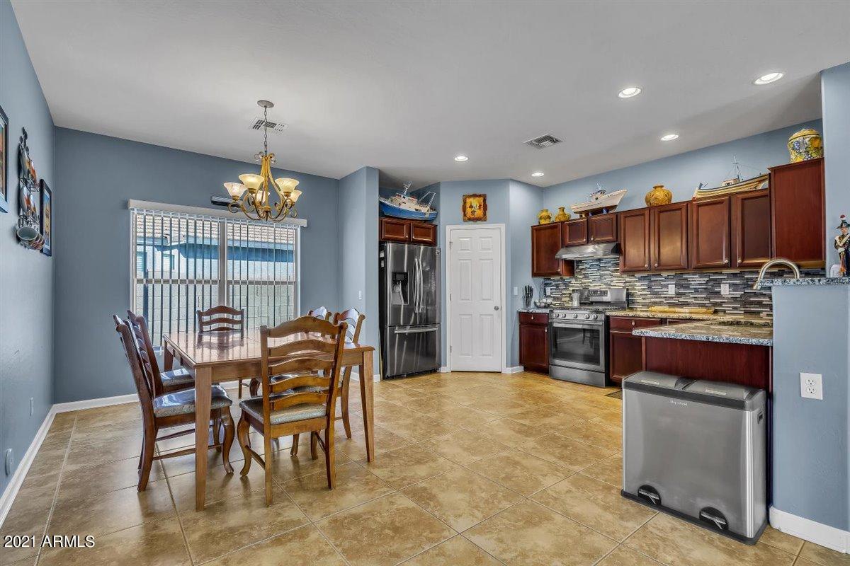 1220 E Heather Dr., San Tan Valley, AZ 85140