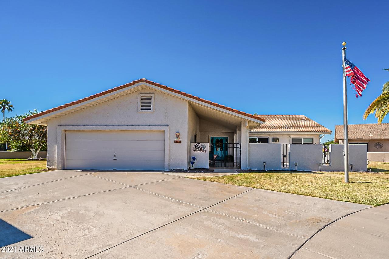 633 Leisure World, Mesa, AZ 85206