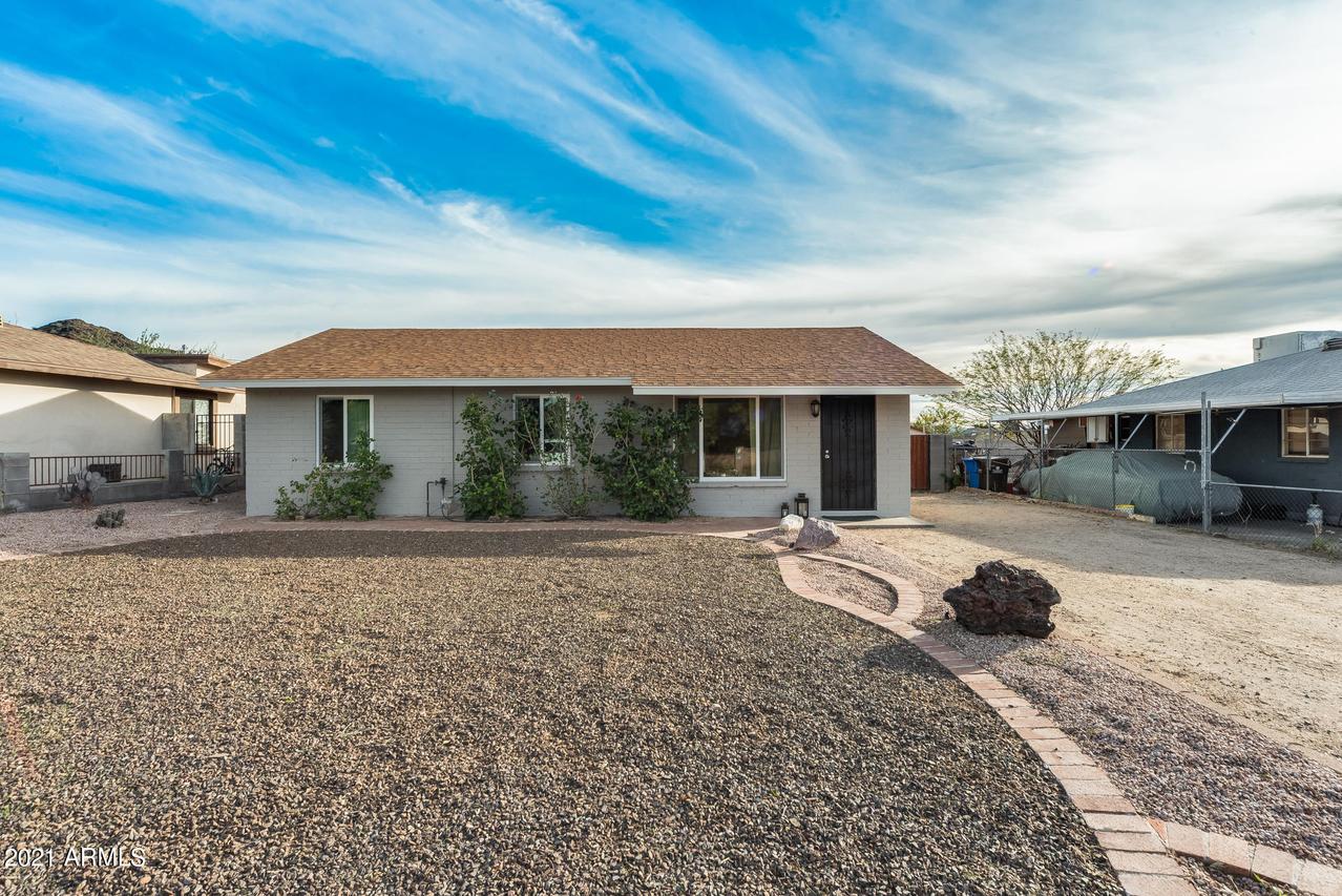 1239 E Sunnyslope Ln., Phoenix, AZ 85020