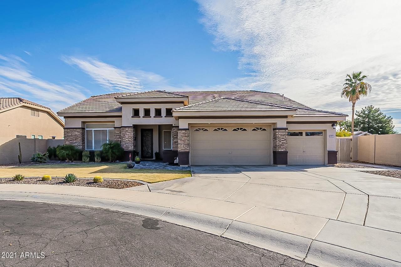 633 N Danyell Ct., Chandler, AZ 85225