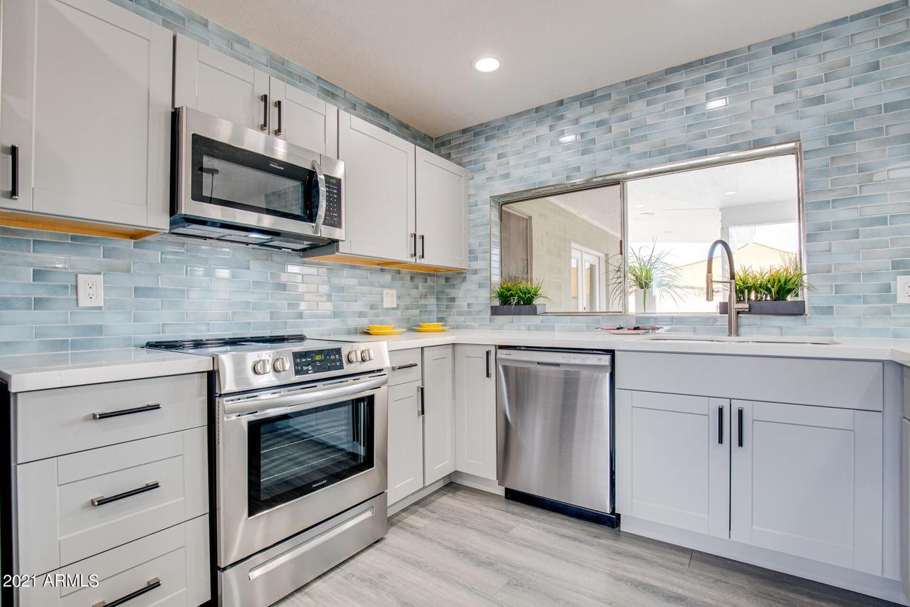 2226 S Revere Cir., Mesa, AZ 85210