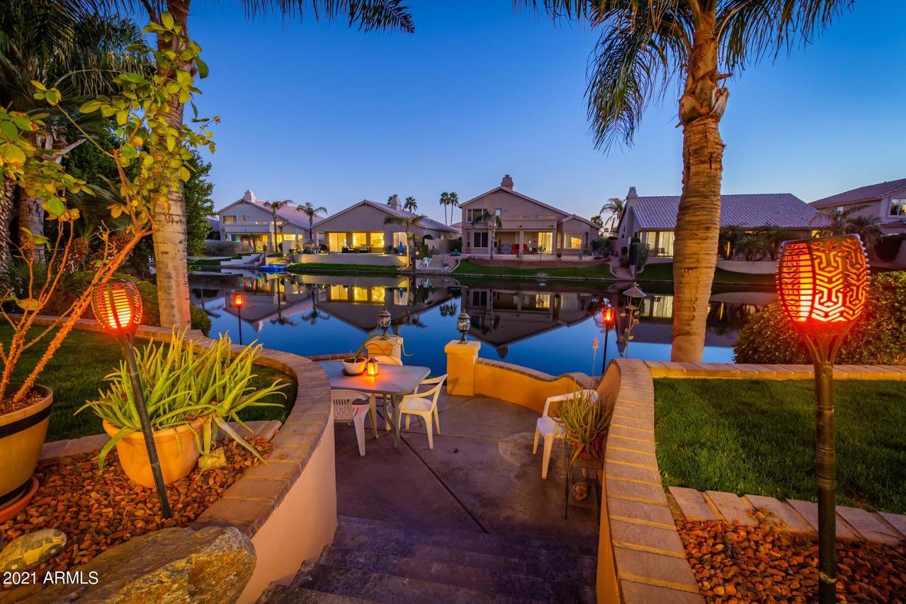 675 W Desert Broom Dr., Chandler, AZ 85248