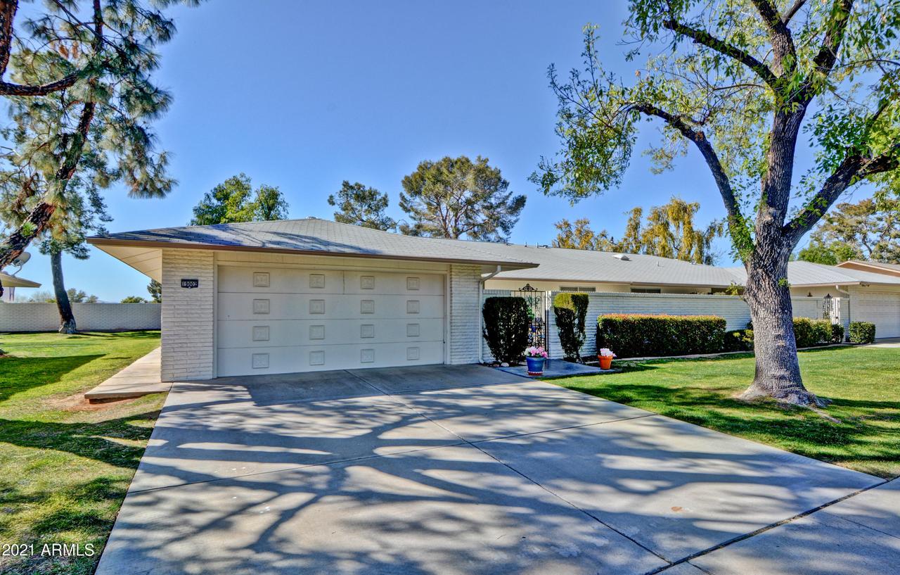 19002 N Lake Forest Dr., Sun City, AZ 85373