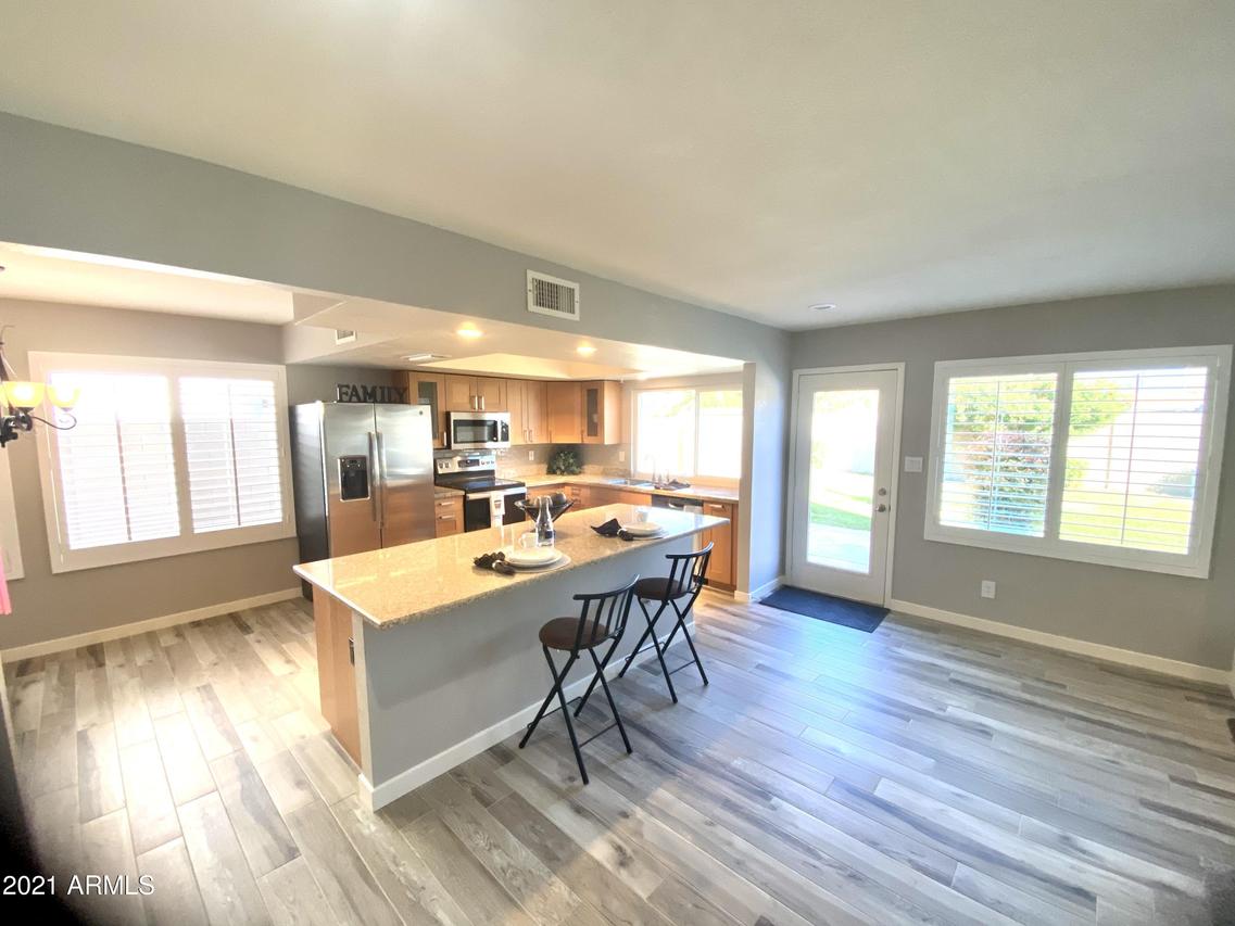 4156 W Gelding Dr., Phoenix, AZ 85053