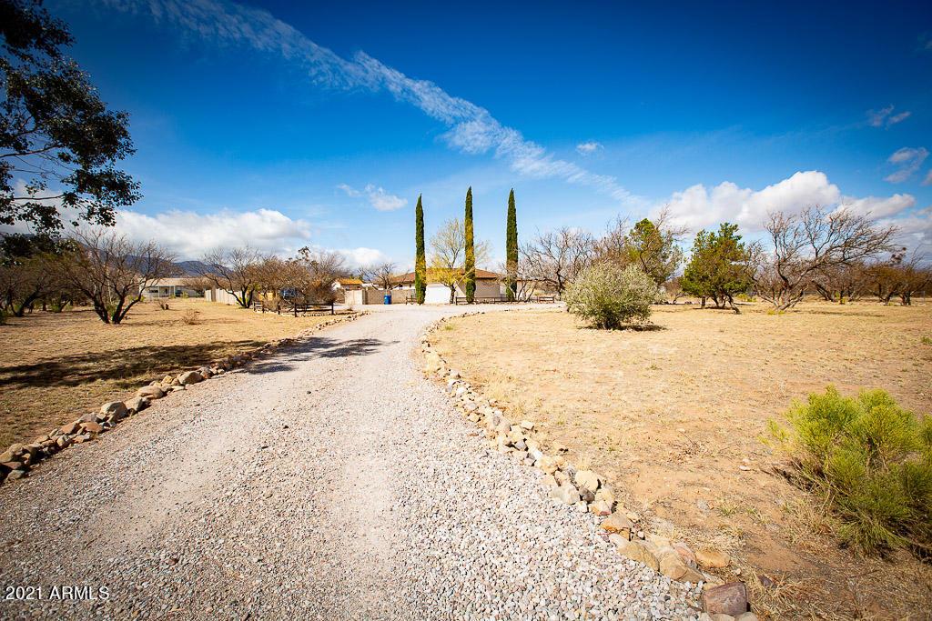 6876 S Jaxel Rd., Hereford, AZ 85615