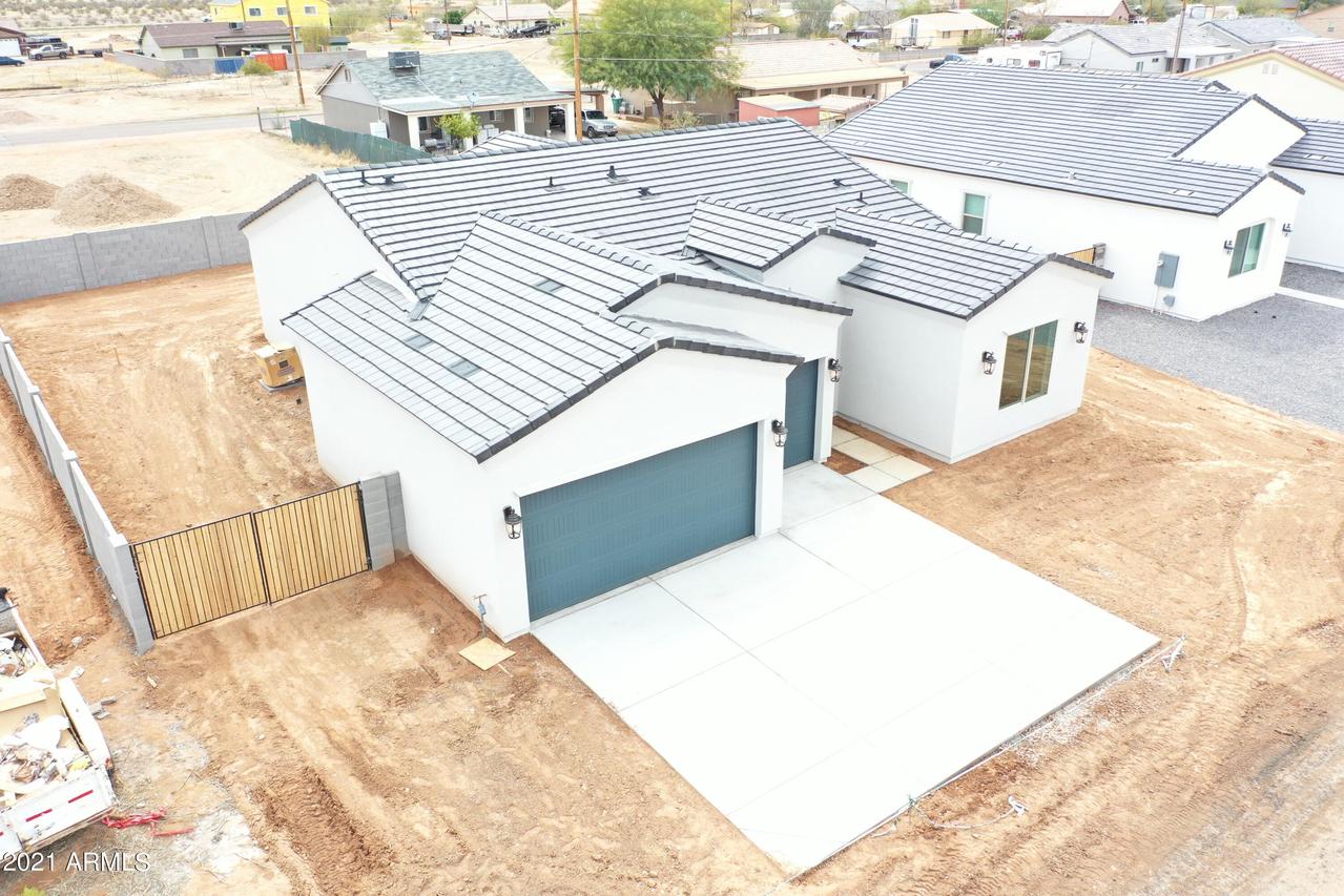 5755 E Shadow Ln., San Tan Valley, AZ 85140