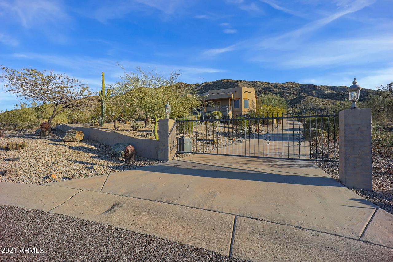 10829 S 25th Dr., Phoenix, AZ 85041