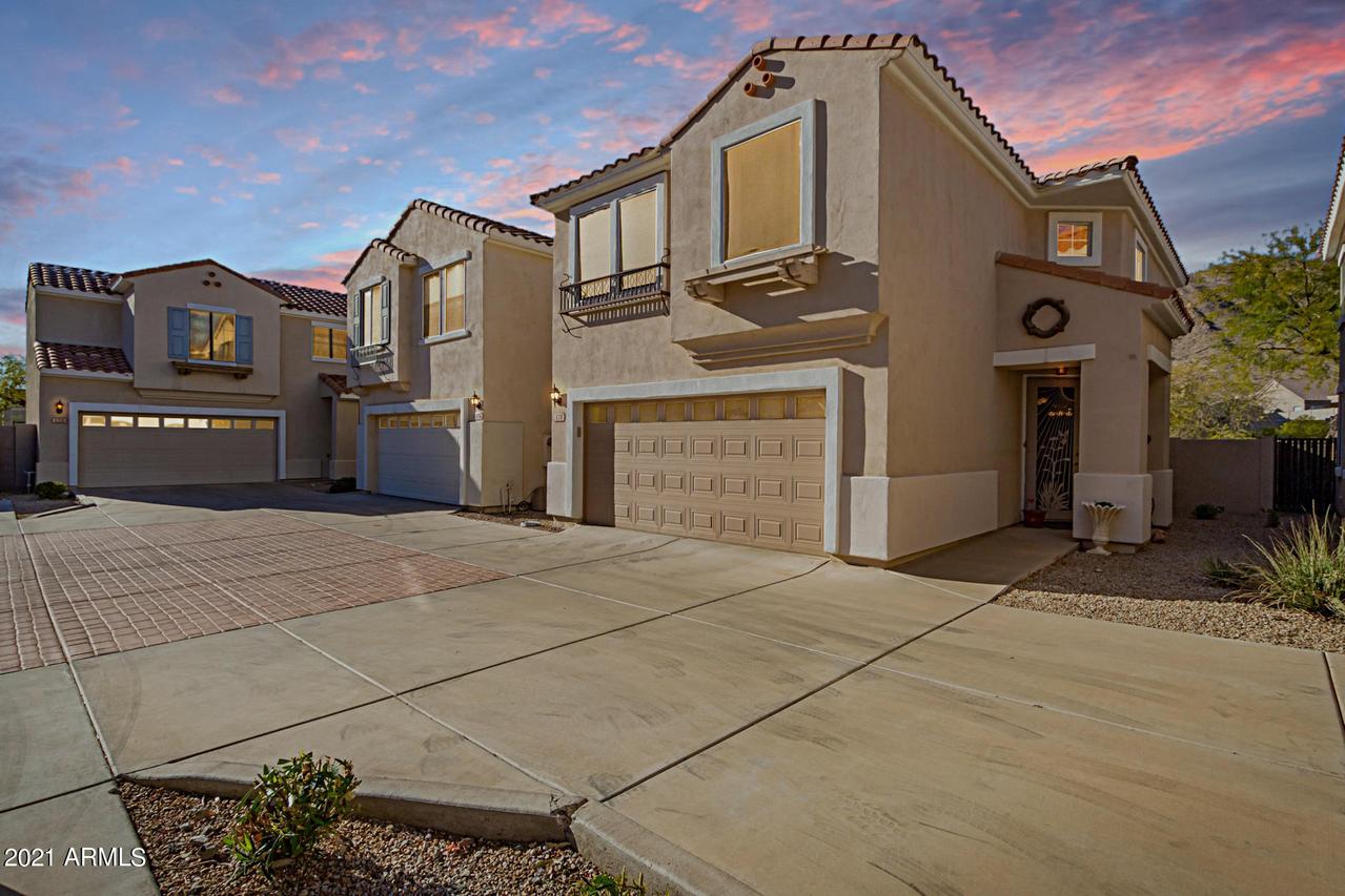 124 W Mountain Sage Dr., Phoenix, AZ 85045