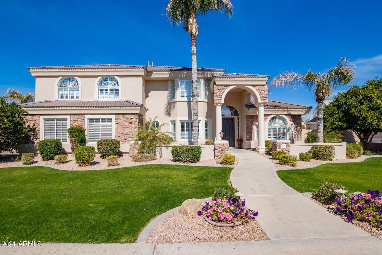 2625 N 24th St. #17, Mesa, AZ 85213