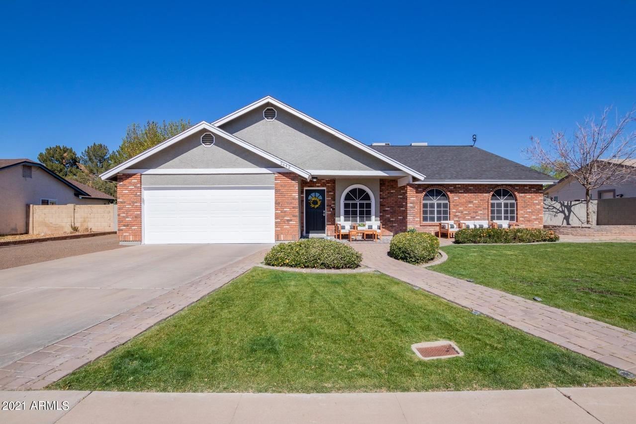 2642 E Decatur St., Mesa, AZ 85213