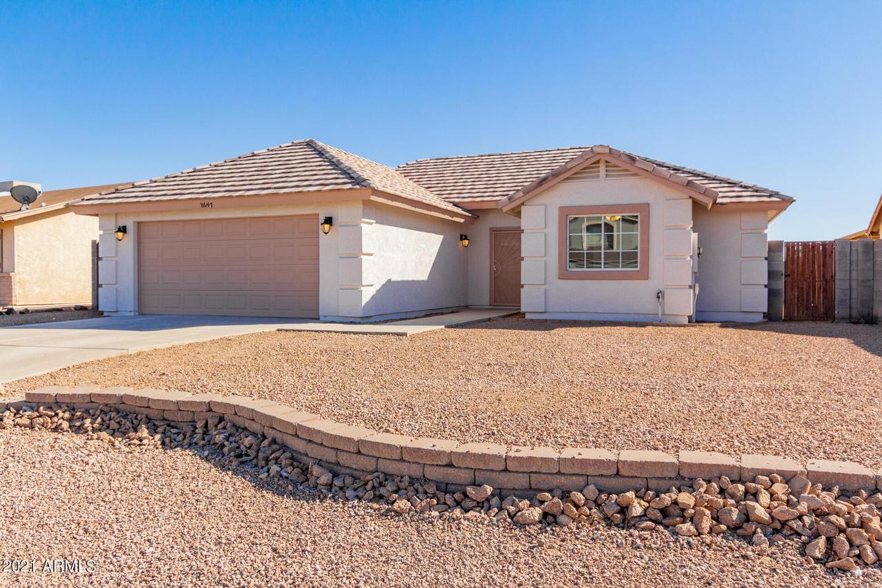 8647 W Concordia Dr., Arizona City, AZ 85223