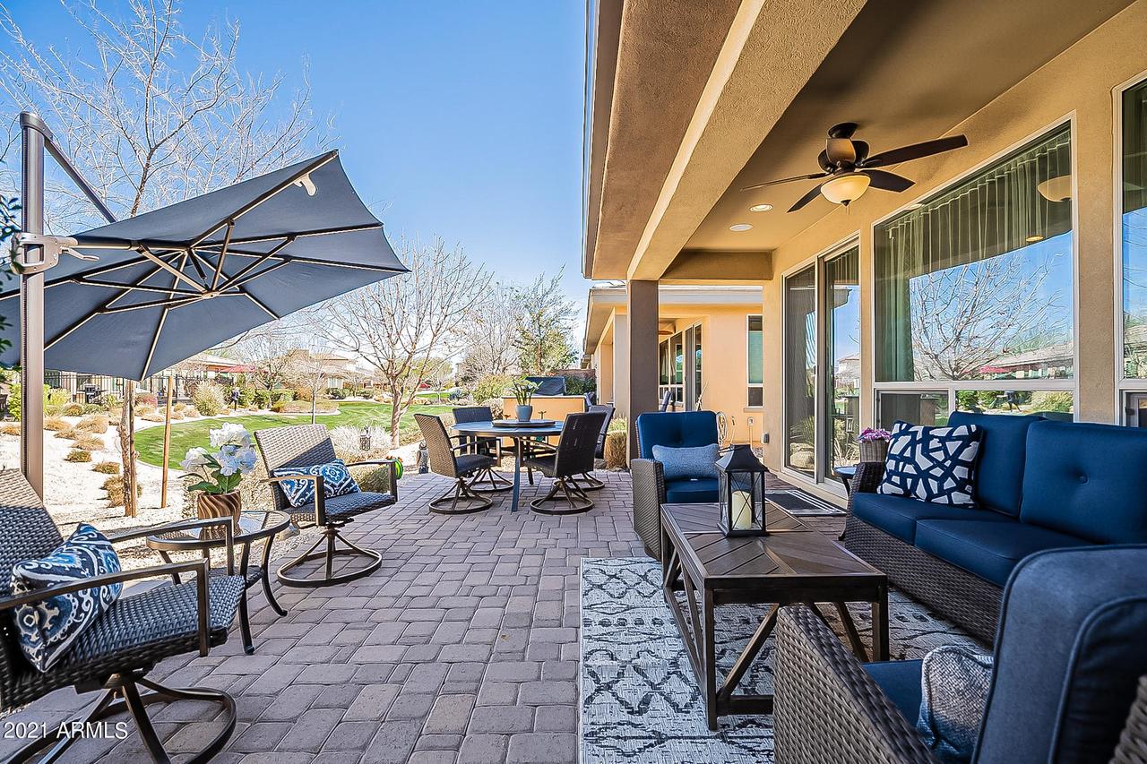 762 E Silversword Ln., Queen Creek, AZ 85140