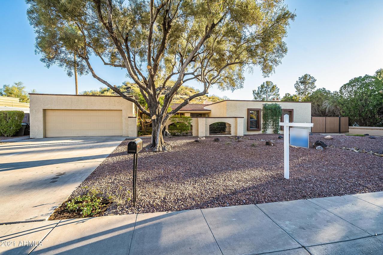 1453 W Port Au Prince Ln., Phoenix, AZ 85023