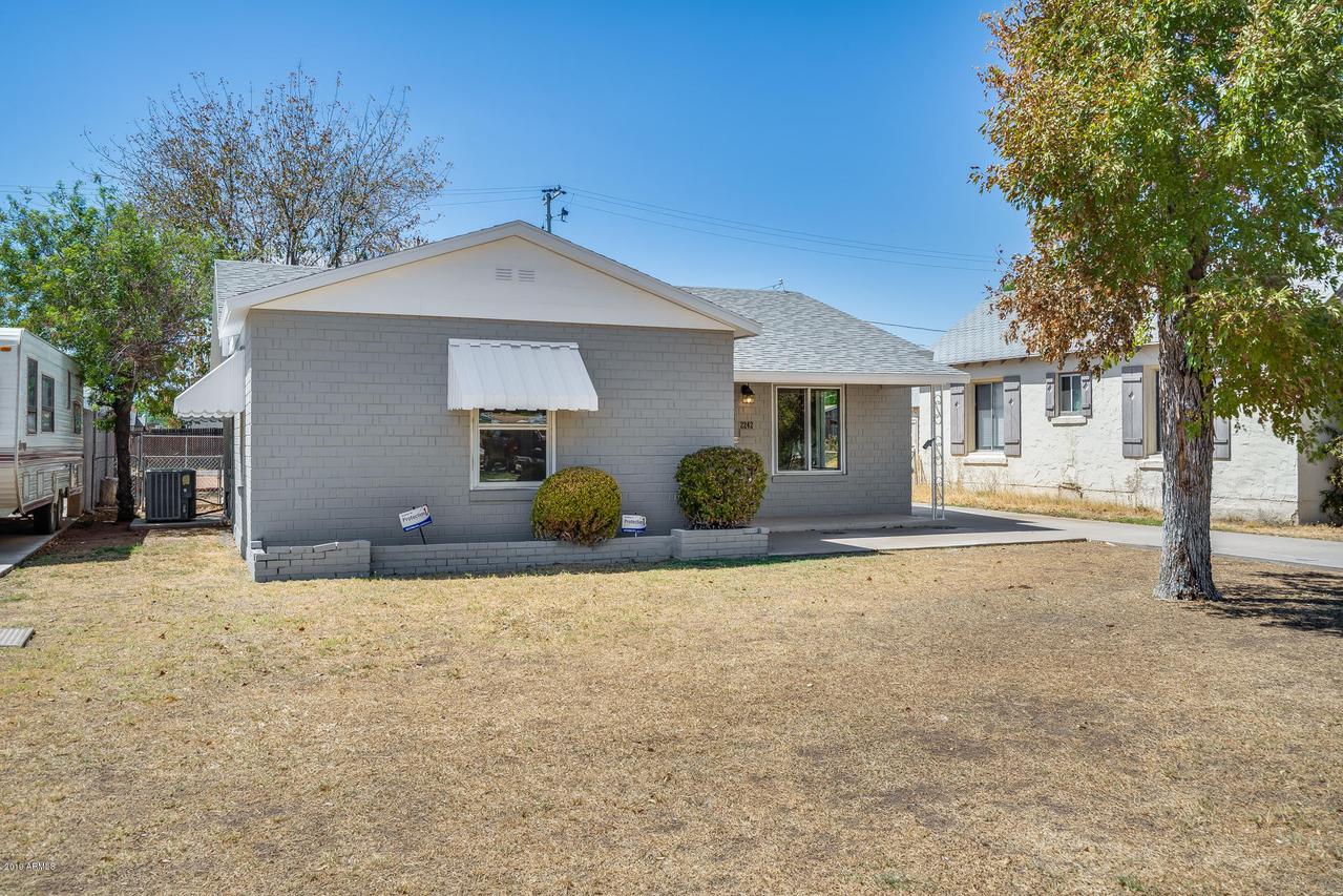 2242 N Laurel Ave., Phoenix, AZ 85007