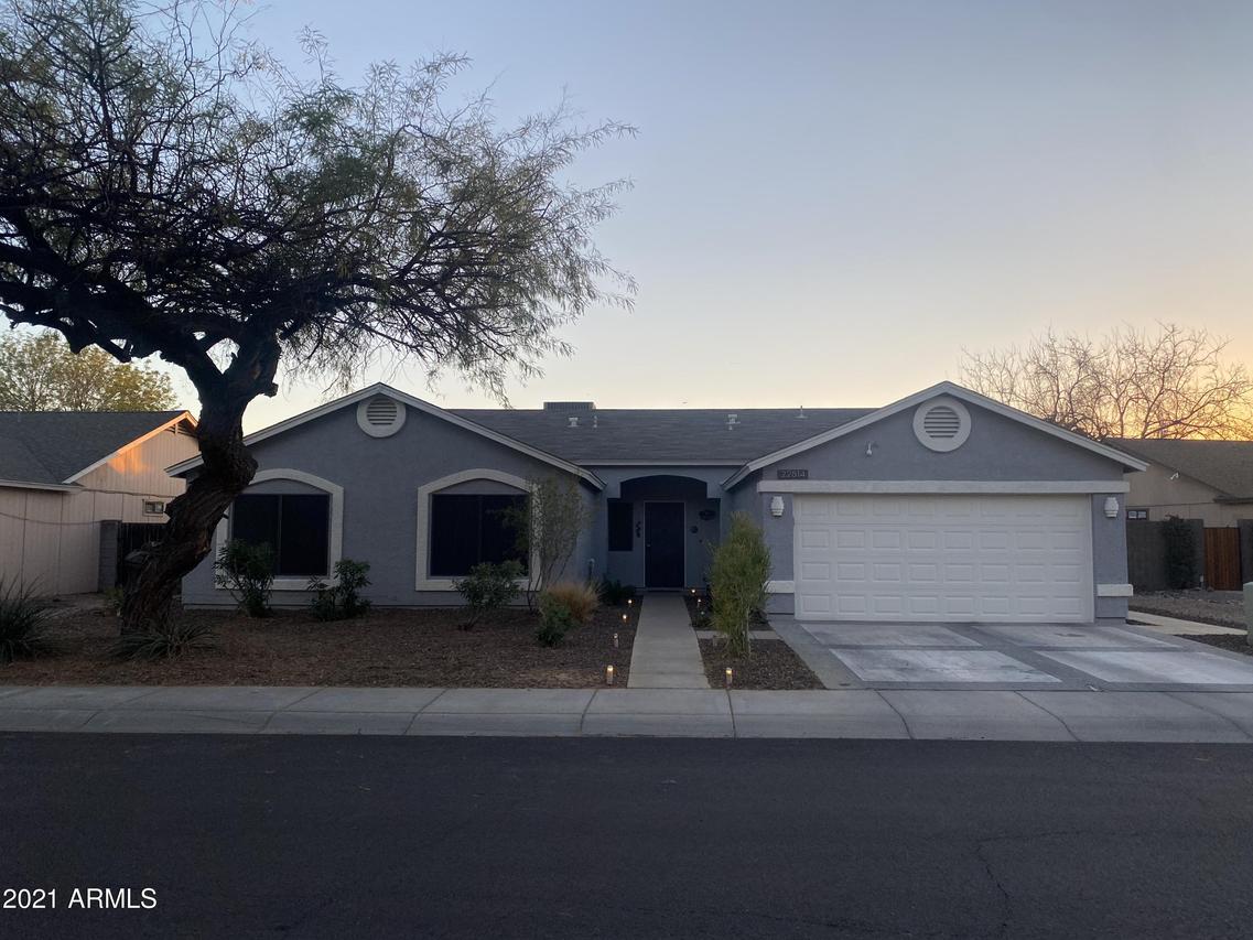 22814 N 30th Ave., Phoenix, AZ 85027