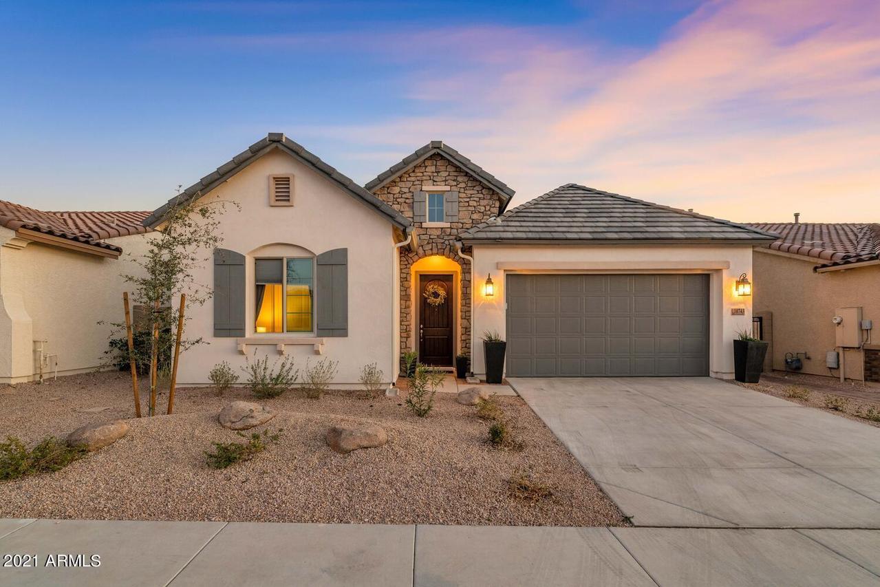 10743 W Sierra Pinta Dr., Sun City, AZ 85373
