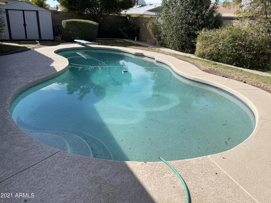 5148 W Laurie Ln., Glendale, AZ 85302