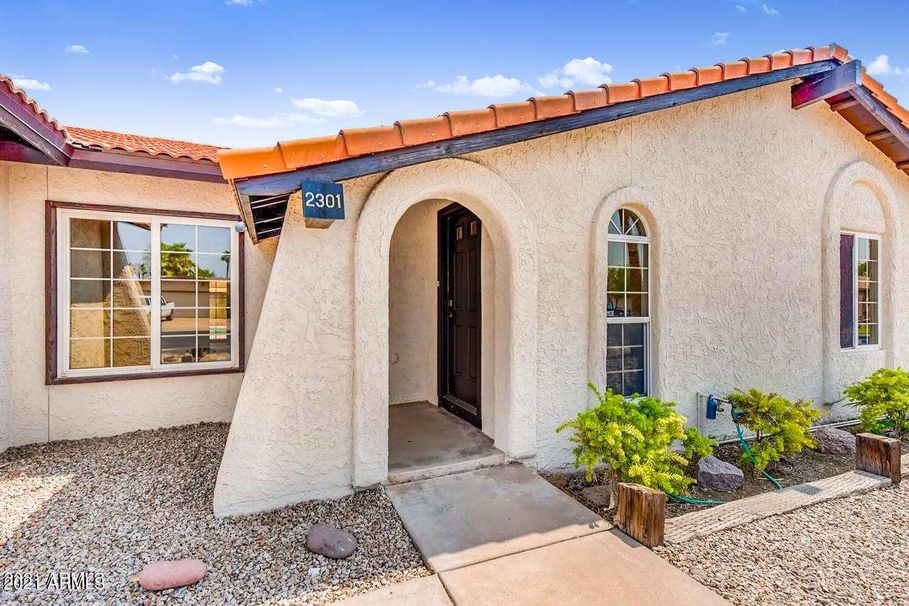 2301 E Loma Vista Dr., Tempe, AZ 85282