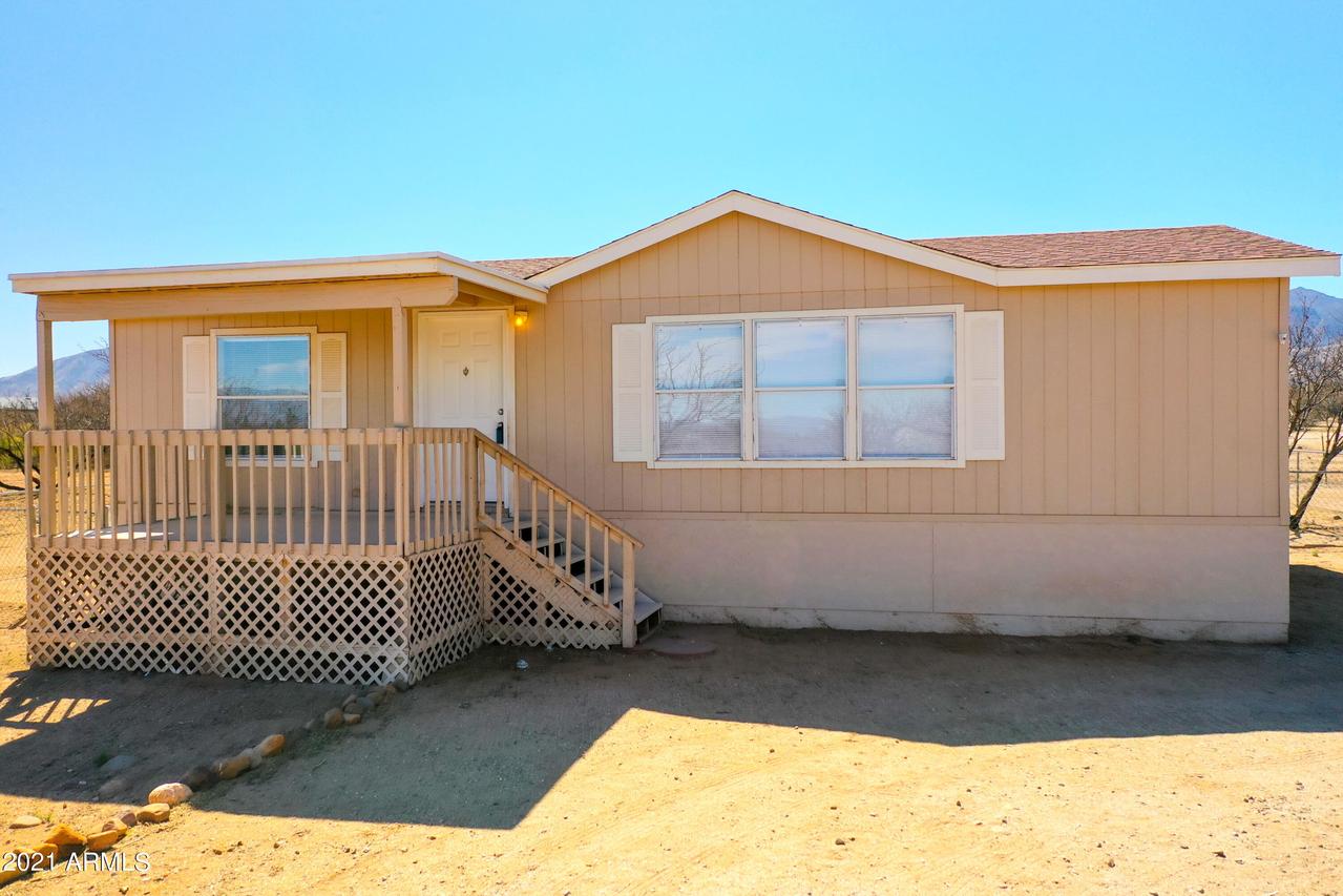 5898 E Calle De La Tierra, Hereford, AZ 85615