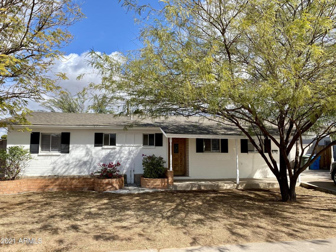 3250 E Hillery Dr., Phoenix, AZ 85032