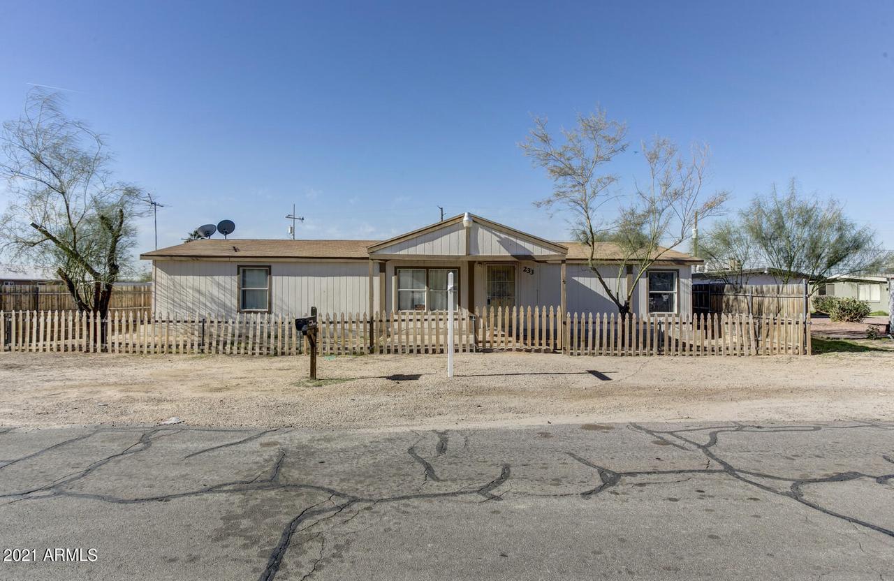 233 5th Ave., Buckeye, AZ 85326
