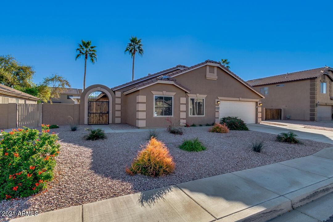 1363 N Mckenna Ln., Gilbert, AZ 85233