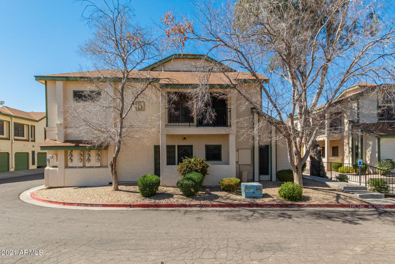 8888 N 47th Ave. #216, Glendale, AZ 85302